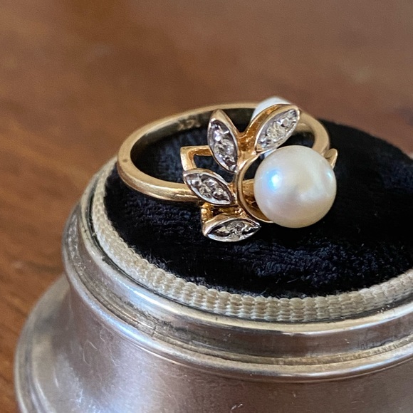 14k Yellow Gold Pearl Diamond Pave Cocktail Ring - Picture 4 of 5